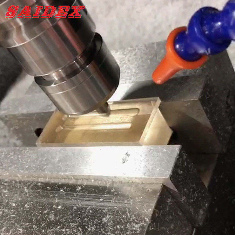 特殊形のアクリルダイヤモンド磨き機 SD650 高速彫刻機 CNC 内孔溝 ハードウェア部品