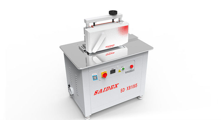 工業用アクリルチャムファリングマシン 220V 3000W PMMAベーリングのための 16mm厚さの平面作業ボード