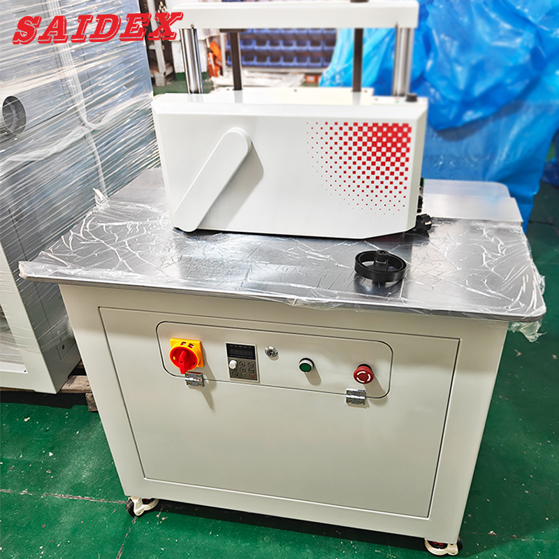 OEM 280kg 水冷式 2.5kW パワー 45度 アクリル面取り機 アクリル面取りトリミングマシン