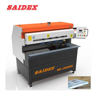 アクリルトロフィー製造 45度面取りエッジ 高光沢アクリル研磨機